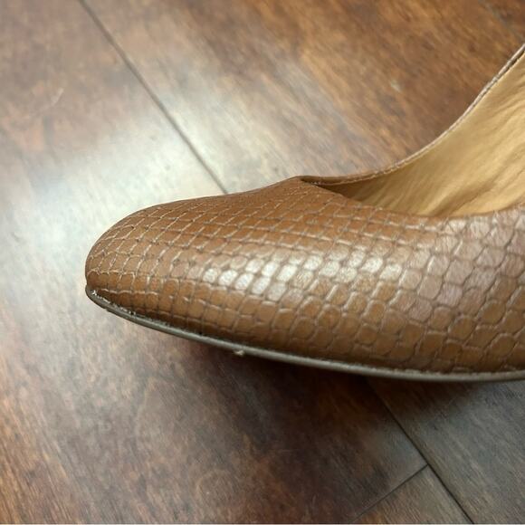 Coach Brown Snakeskin Textured Women's Pumps, Size 6 - Picture 7 of 16